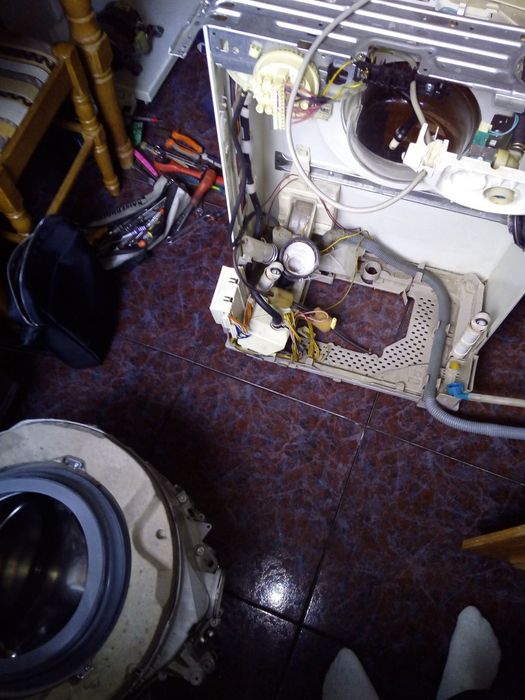 Ремонт пральних машин та іншої побутової техніки( Лозова)