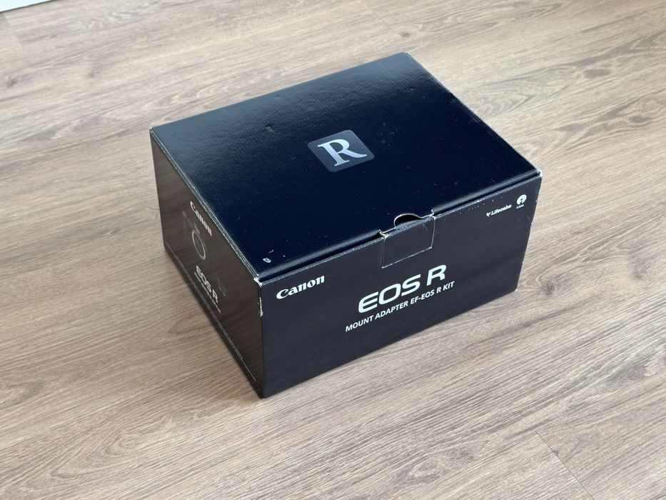 Câmara Canon EOS R 30Mpx em caixa original