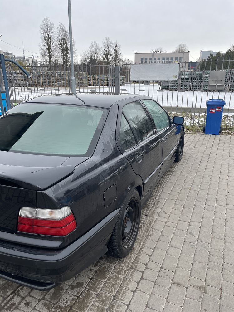 Продам БМВ е36 2.8