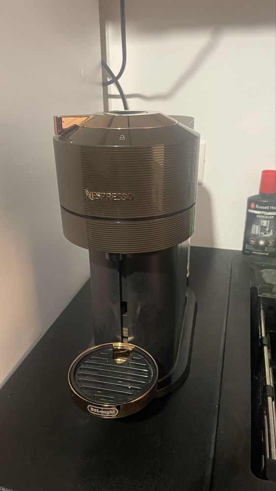 Ekspres DeLonghi Nespresso Vertuo Next  + Gratis Premium