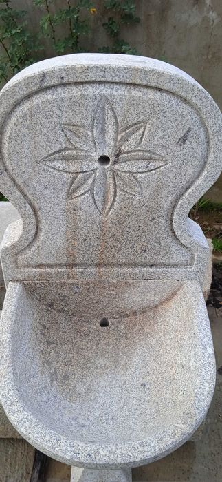 Arte em granito, fontanário