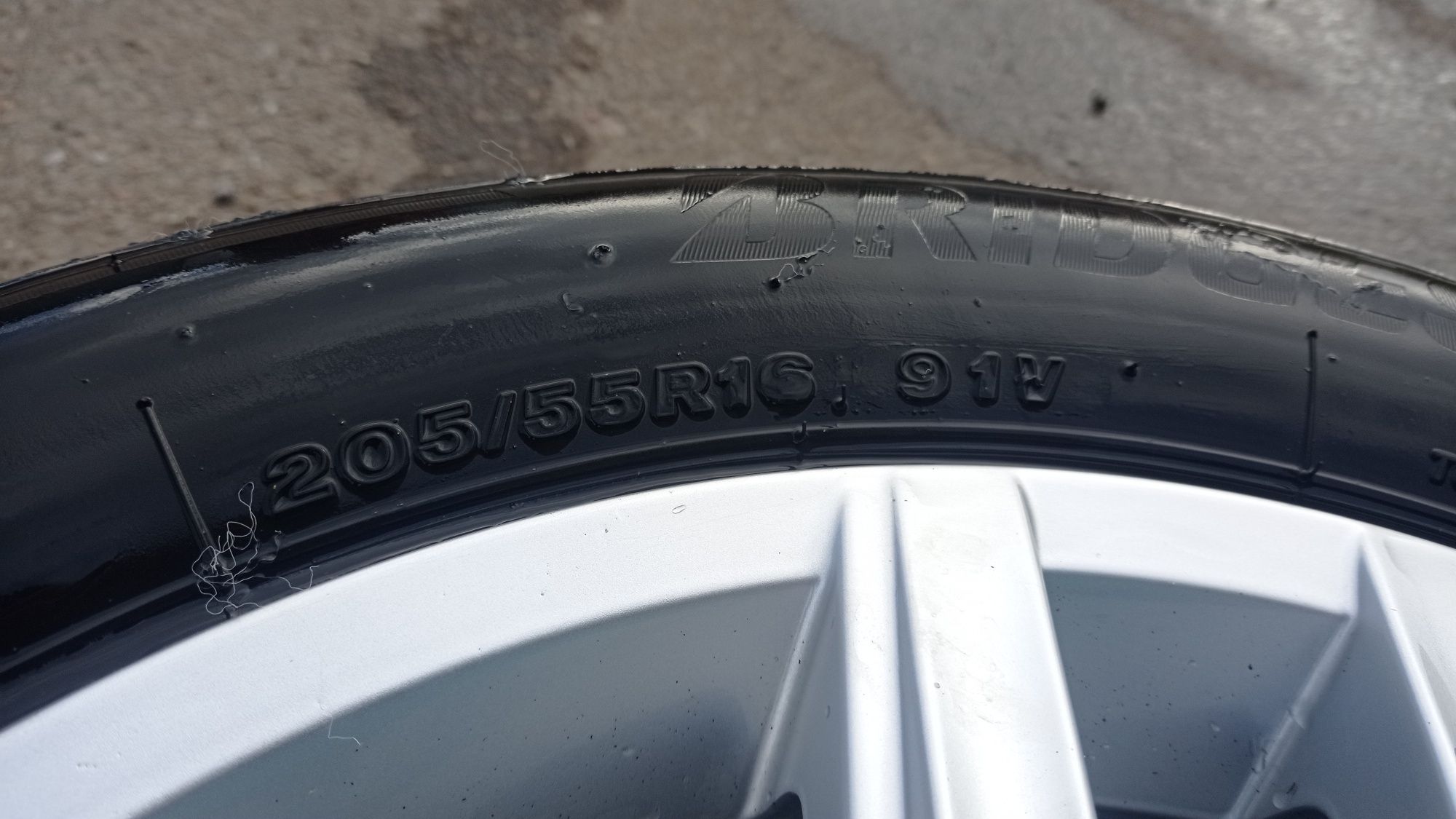 2020 рік BRIDGESTONE 205/55 r16