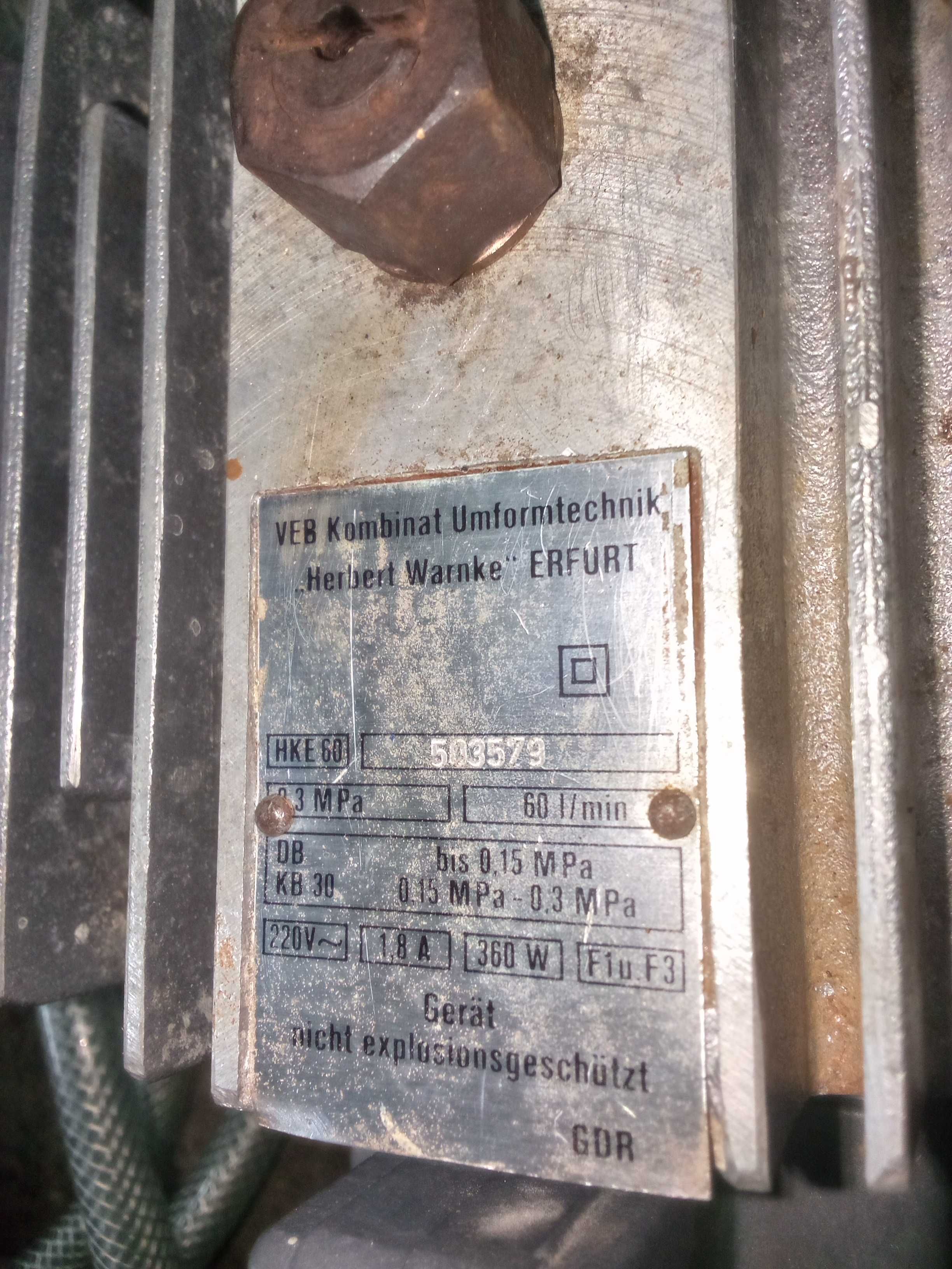Kompresor 220 Volt 360 Wat produkcja DDR