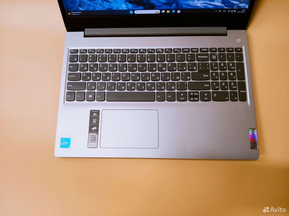 Ноутбук Lenovo i5 як новий