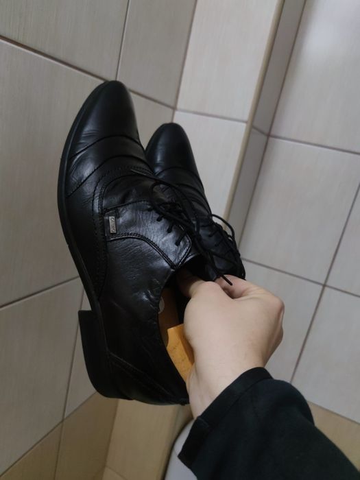 eleganckie buty 43 Ottimo obuwie garniturowe classic sport retro drip