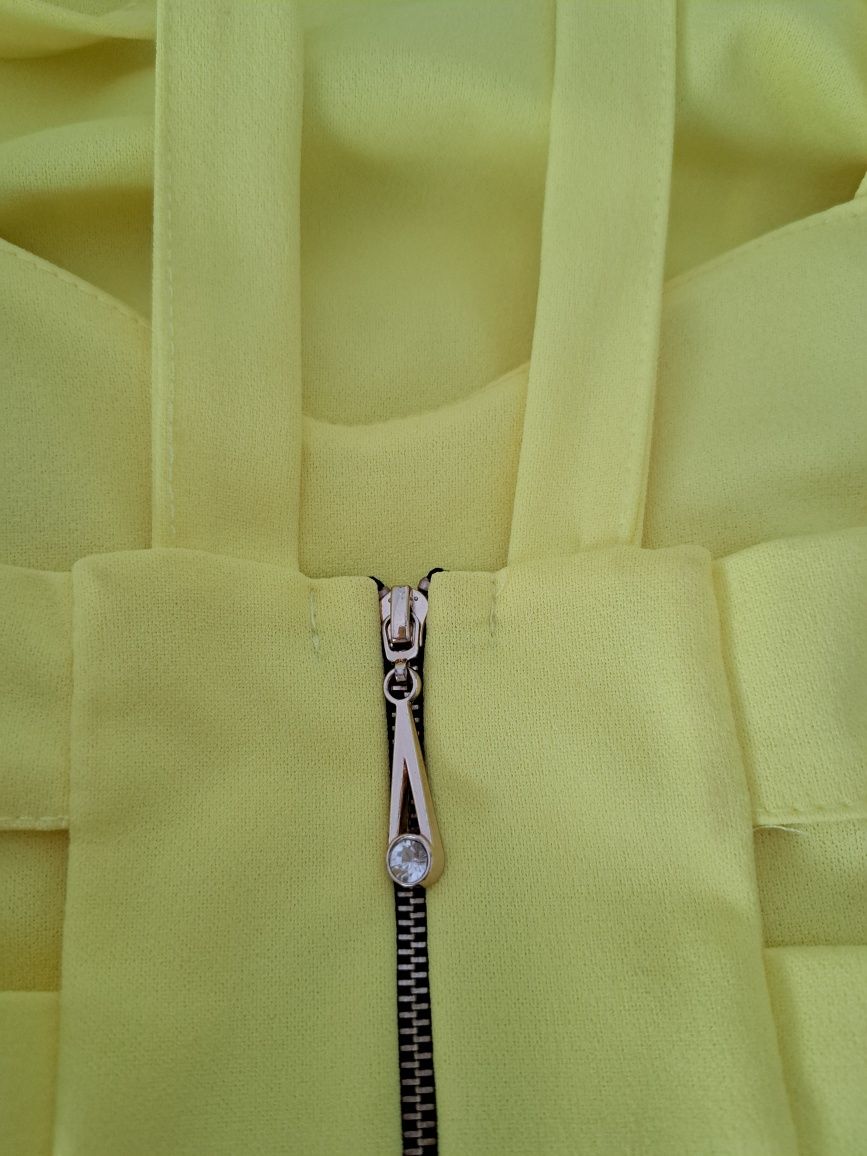 Vestido curto cerimónia amarelo (M)