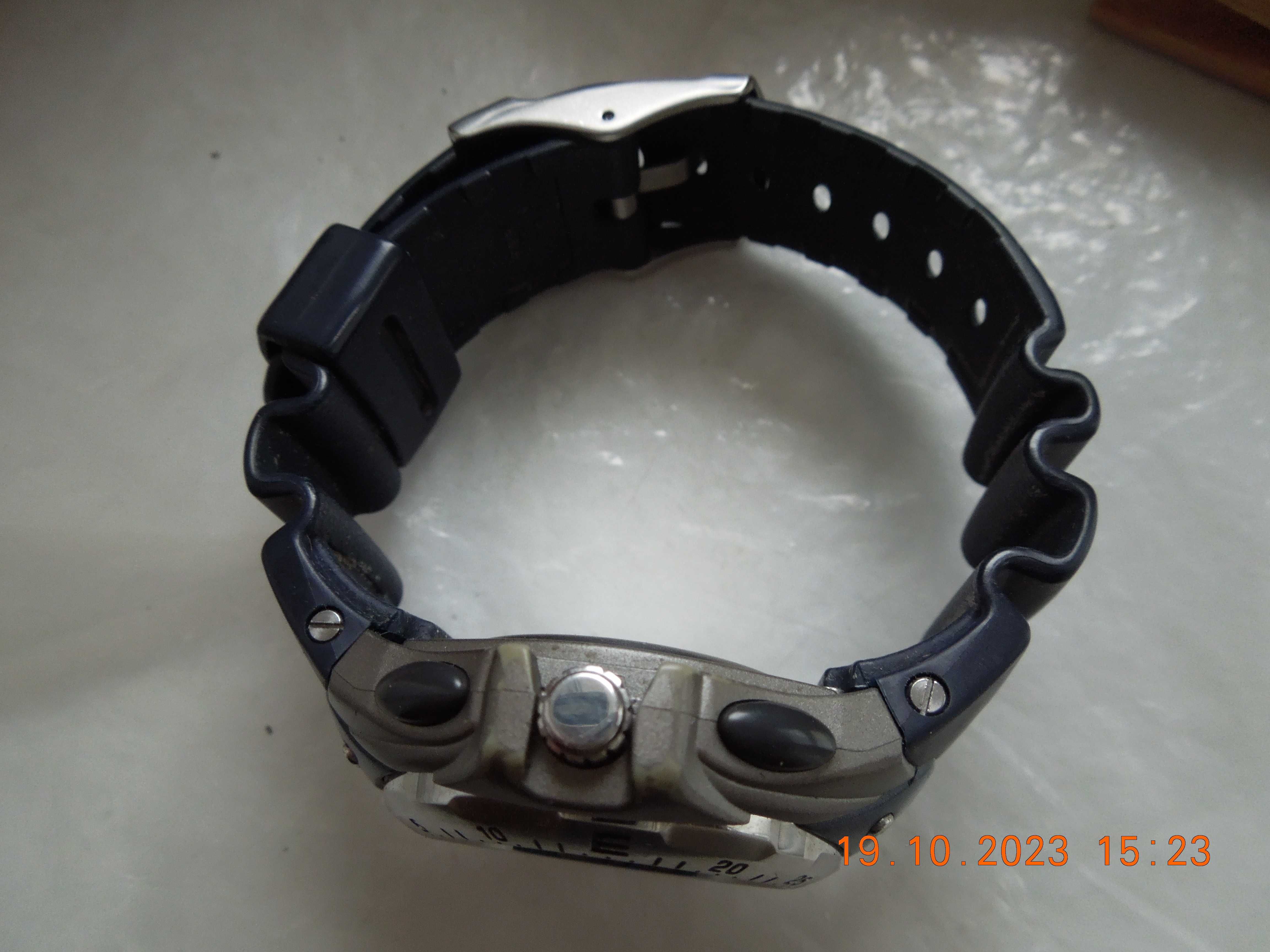 zegarek casio pathfinder