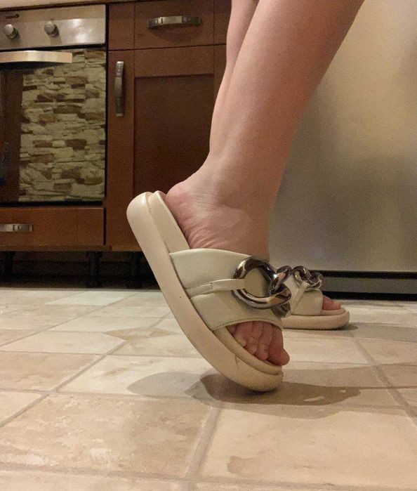 Шльопанці  р.35-36 22 см