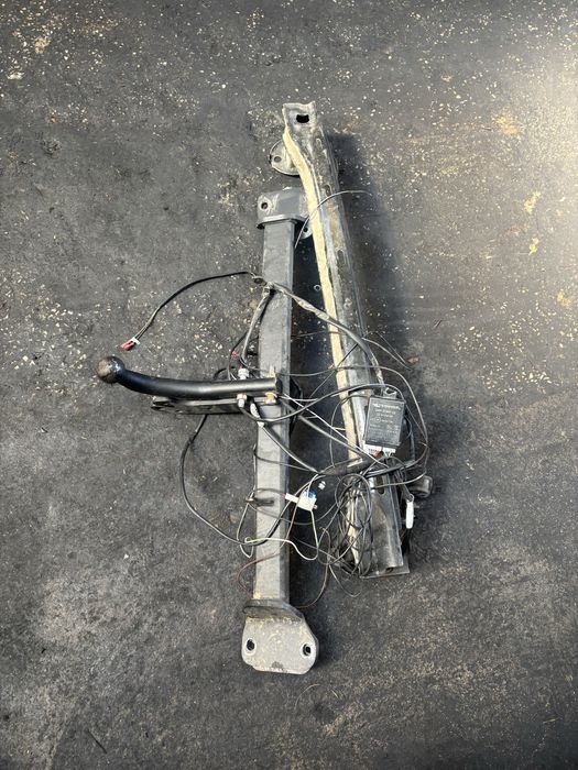 Engate de reboque BMW f10