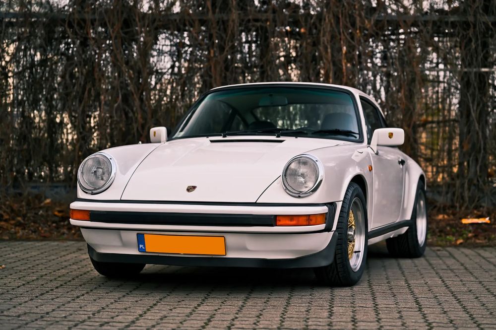 Porsche 911 Super Carrera