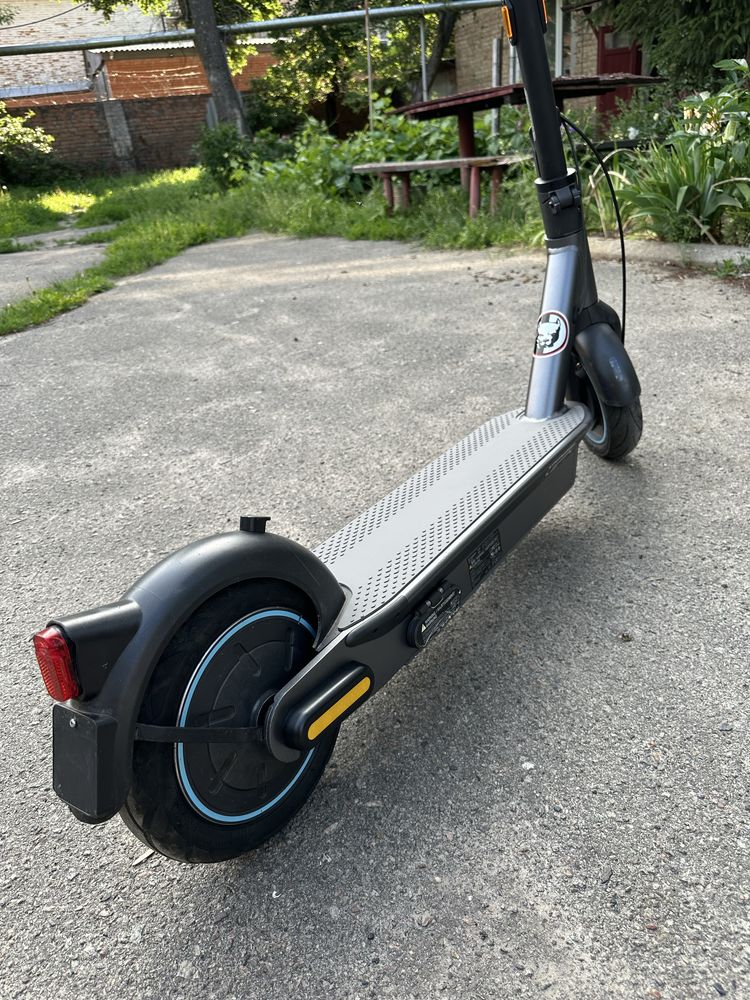 Ninebot max G30 d2