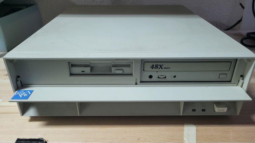 Computador IBM PS1 386 SX 10Mb RAM