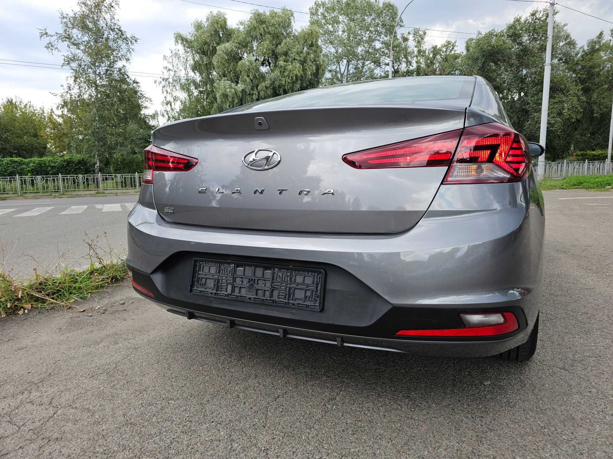 Hyundai Elantra SE 2019