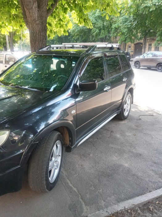 продам мицубиси аутландер