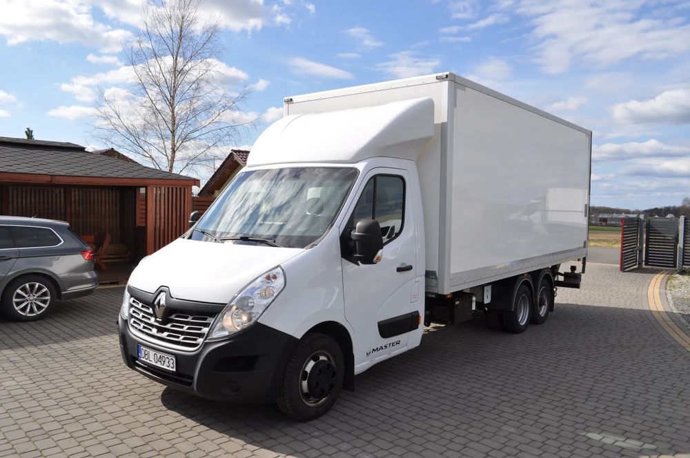 Renault HIT! Renault Master DMC 7000 KG!! Kat.B 3 OSIE Izoterma Winda Pneumatyka  Be-Combi DMC 3500+3500kg! OC-800zł. bez podatku od środków transportu