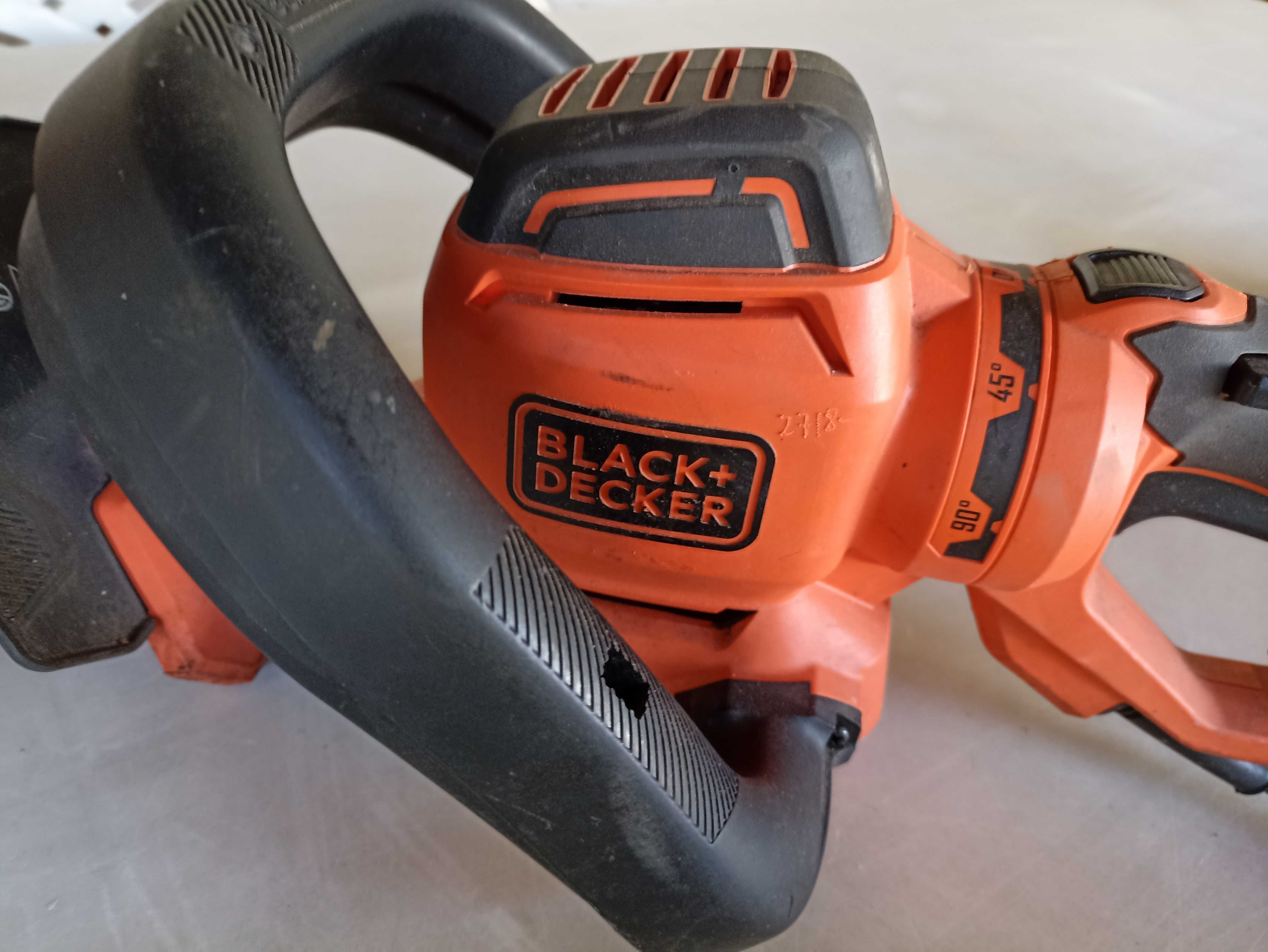 Corta Sebes Black & Decker