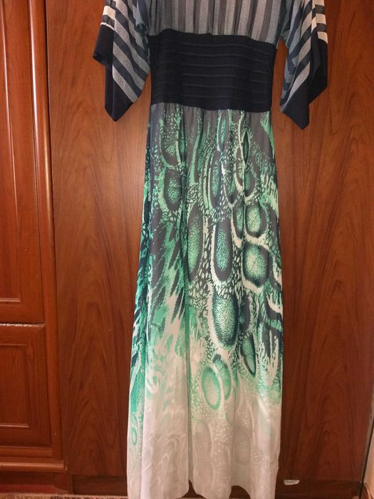 Длинное шикарное платье