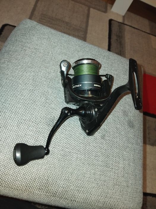 Kołowrotek spiningowy select ritmix 2500S 6+1BB