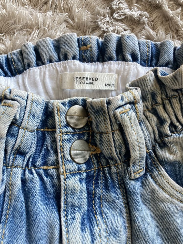 Reserved jeansy dla dziewczynki 128
