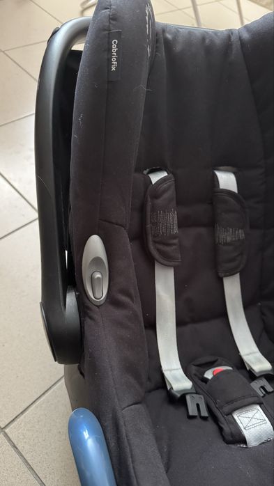 Автокрісло maxi-cosi+ база+ дощовик.