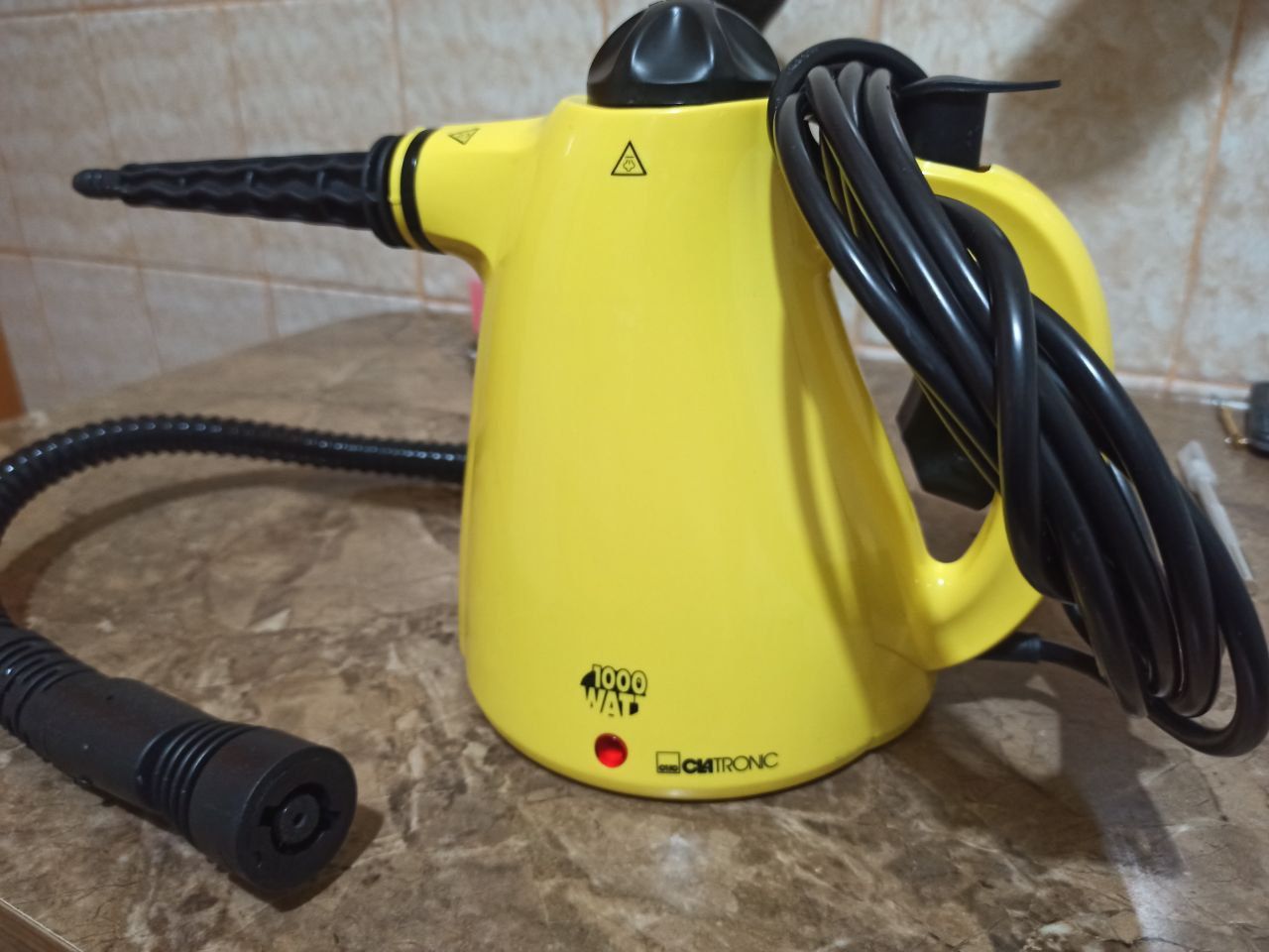 Пароочиститель CLATRONIC DR 2930