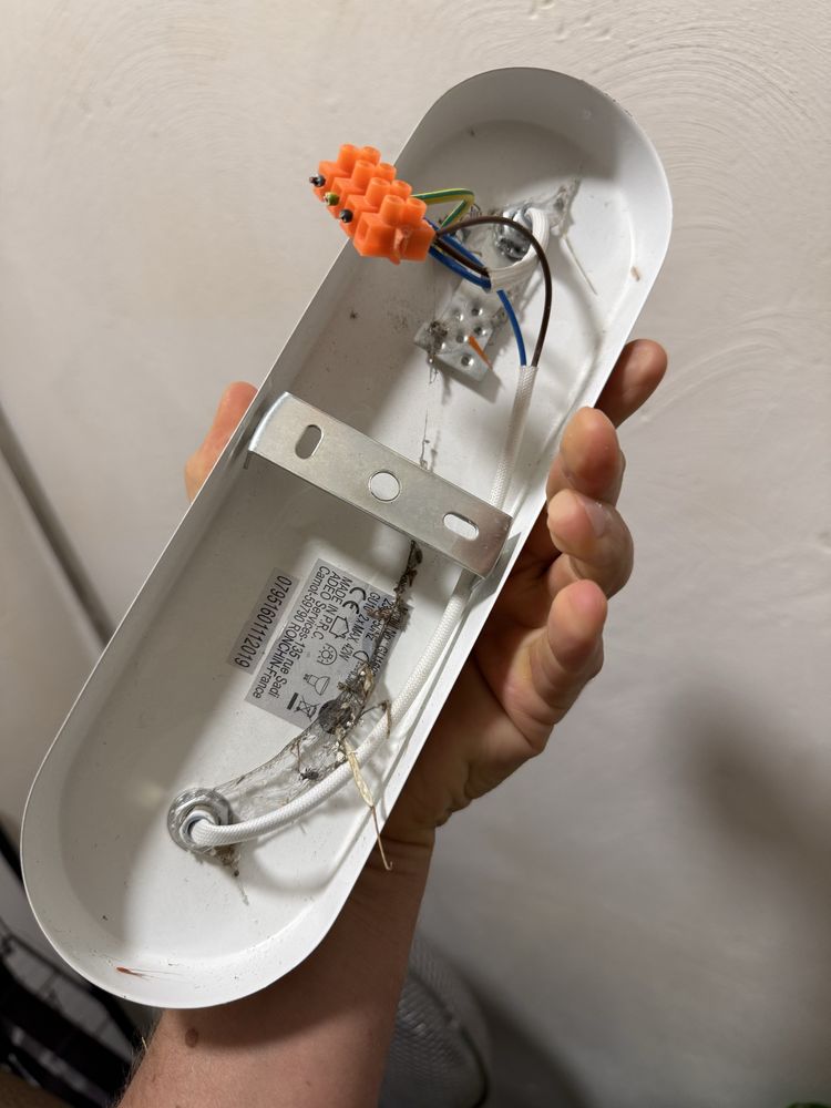 Lampa sufitowa biała
