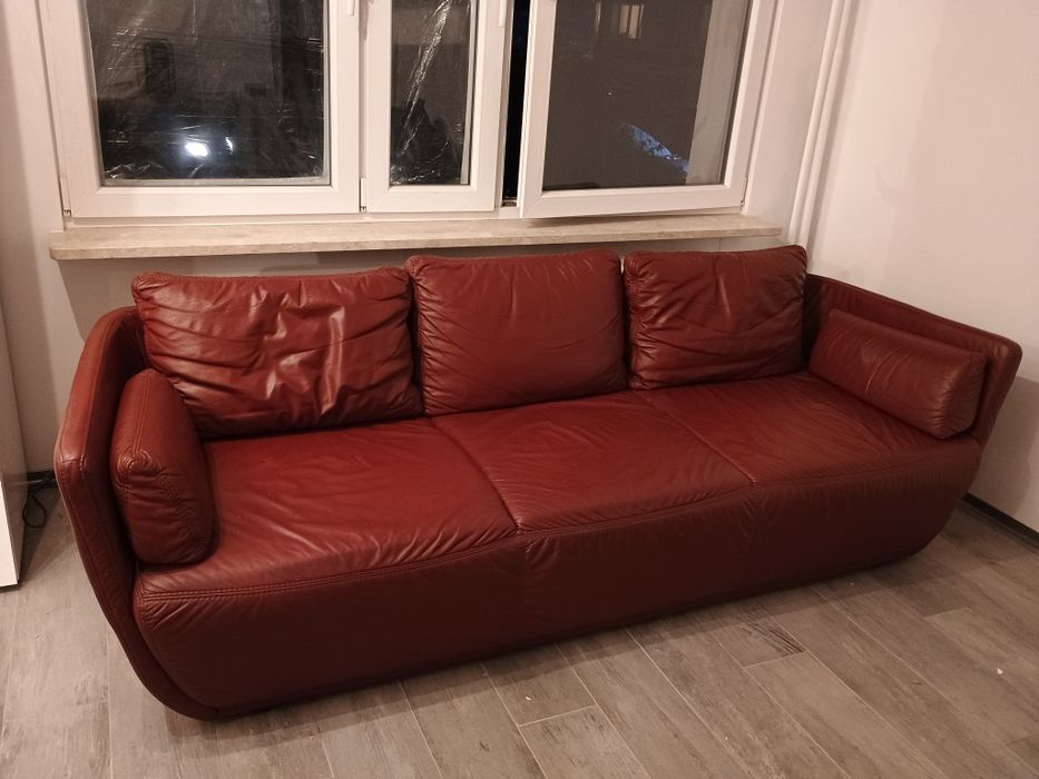 Pilnie Sofa z funkcją spania skórzana bordowa