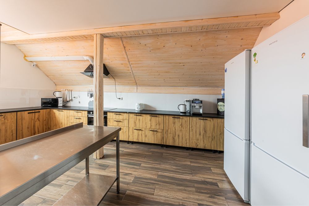 БуковельHAYA villa оренда 10-18 осіб,подобово