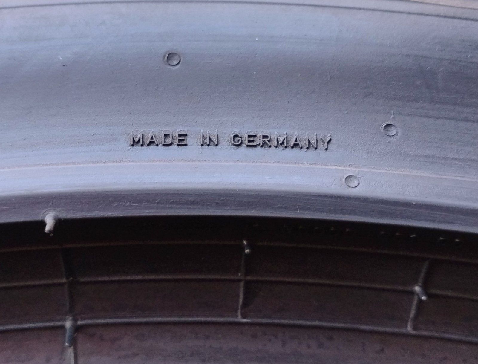 Шини літні R22 315/30 Pirelli PZero