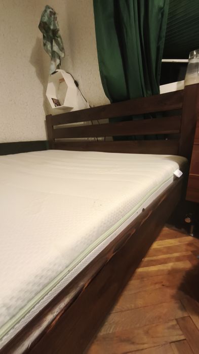 łóżko duże 160 z materacem twardym ciemne drewno