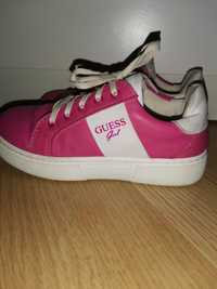 Guess adidasy r. 30
