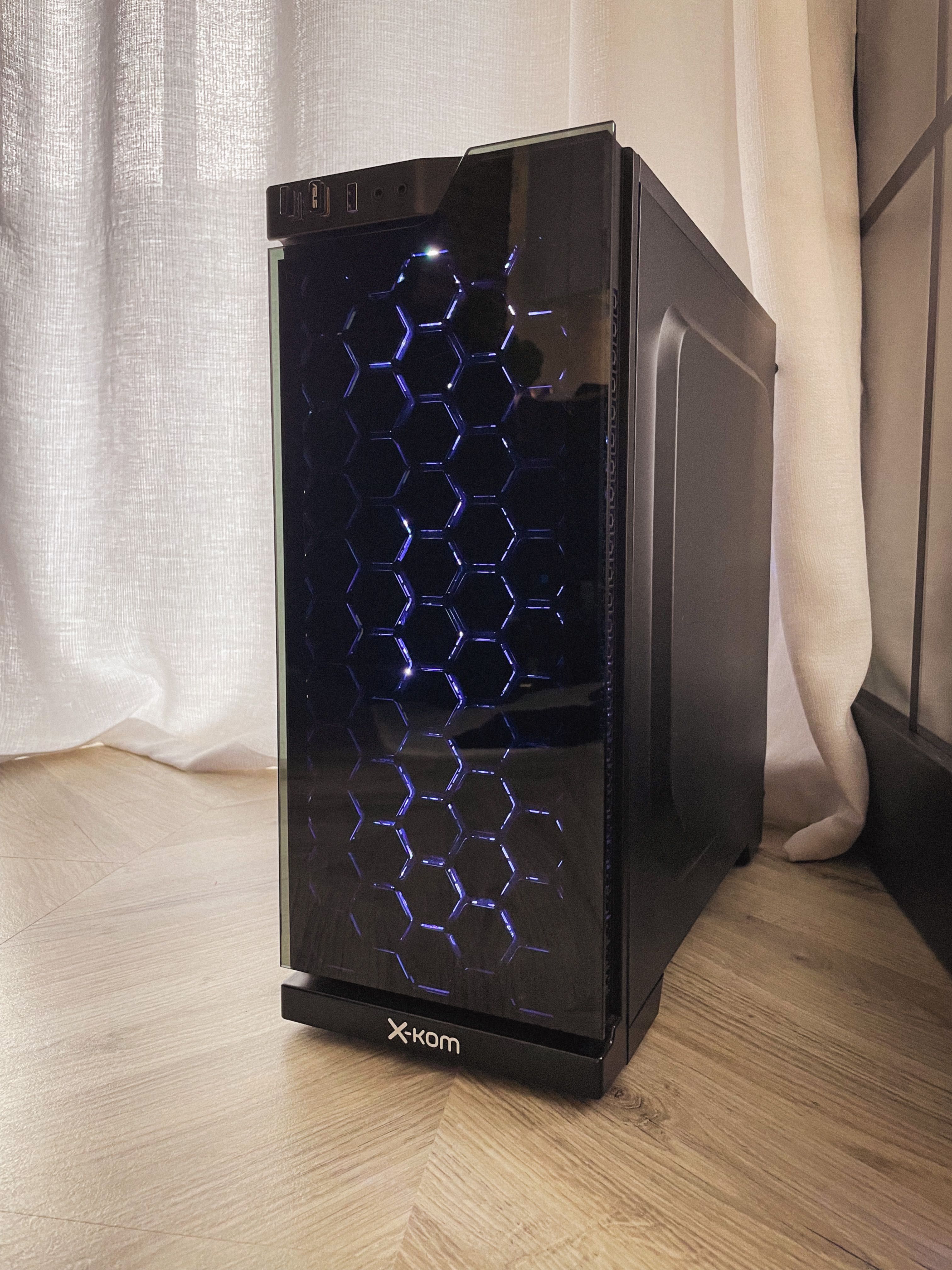 Komputer x-kom H&O 300 i5-9400F/16GB/240+1TB/W10X/GTX1050Ti