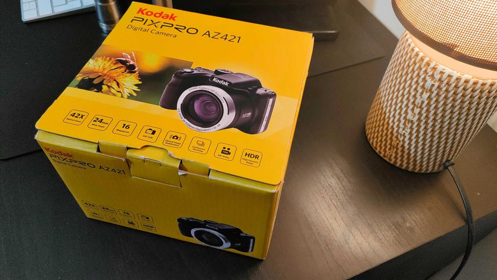 máquina KODAK PIXPRO AZ421 com caixa, ZOOM óptico 42x