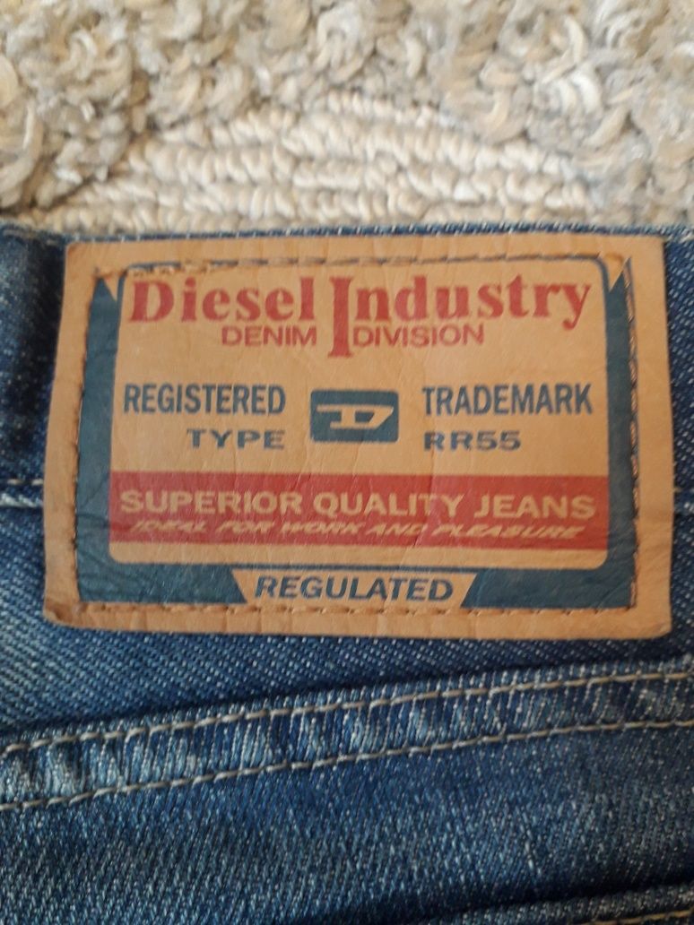Spodnie jeansy Diesel 29 M