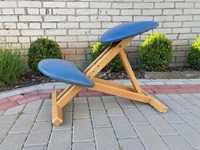 Klękosiad - wygodne ergonomiczne krzesło biurowe rehabilitacyjne
