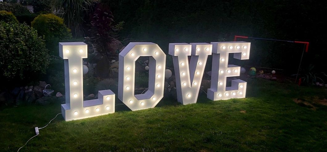 Podświetlany napis love - transport 20km gratis