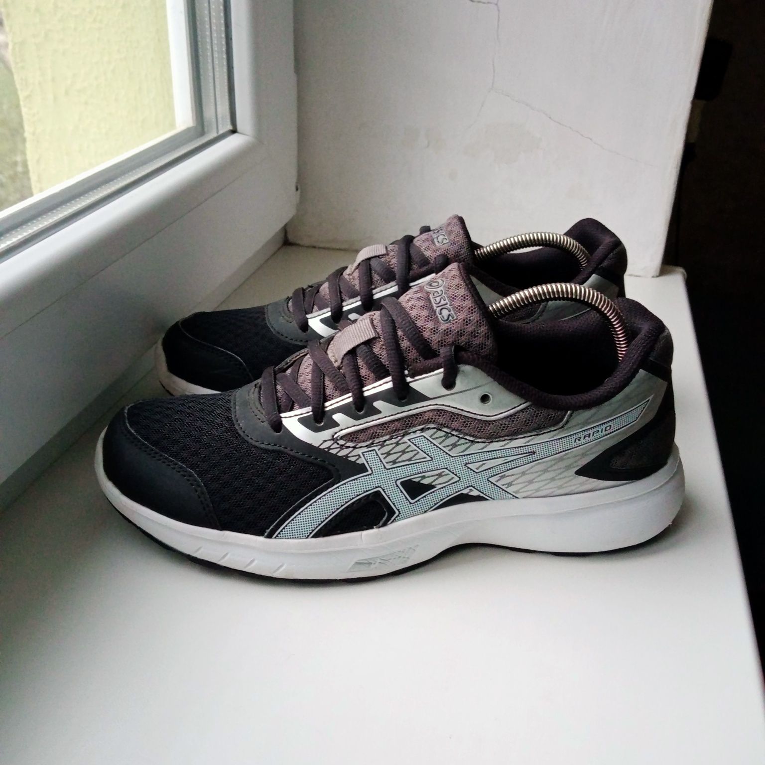 Кросівки ASICS RAPID розмір 39.Оригінал