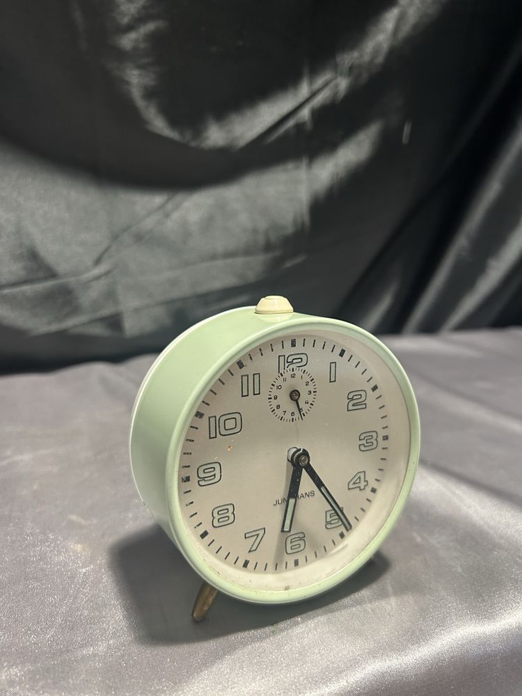Budzik Junghans – vintage – pastelowa zieleń