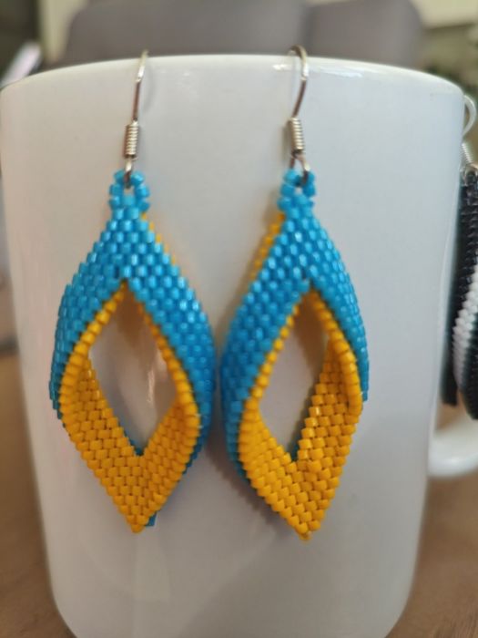 Сережки з бісеру