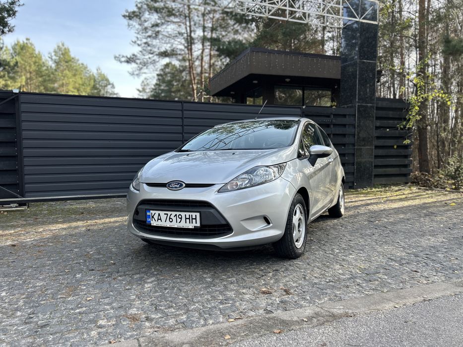 Форд Фієста в чудовому стані