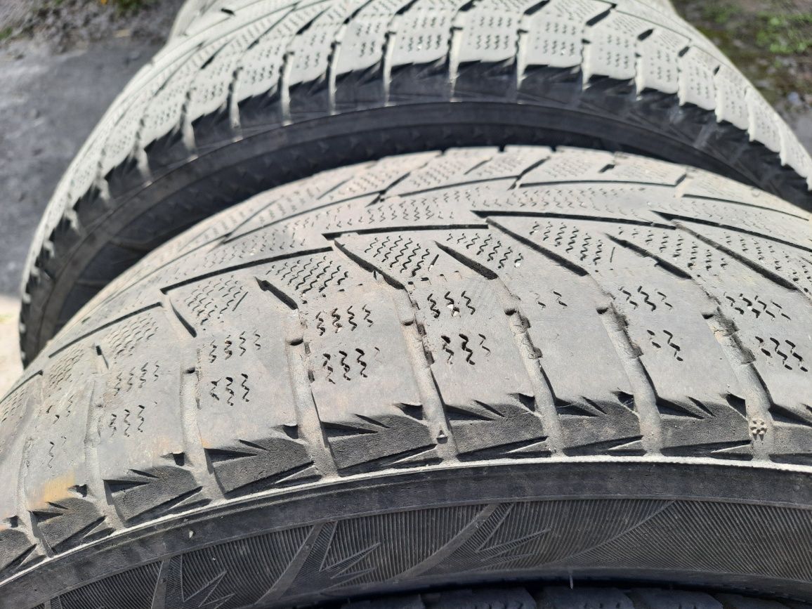 Шини зимові Hankook winter i*cept