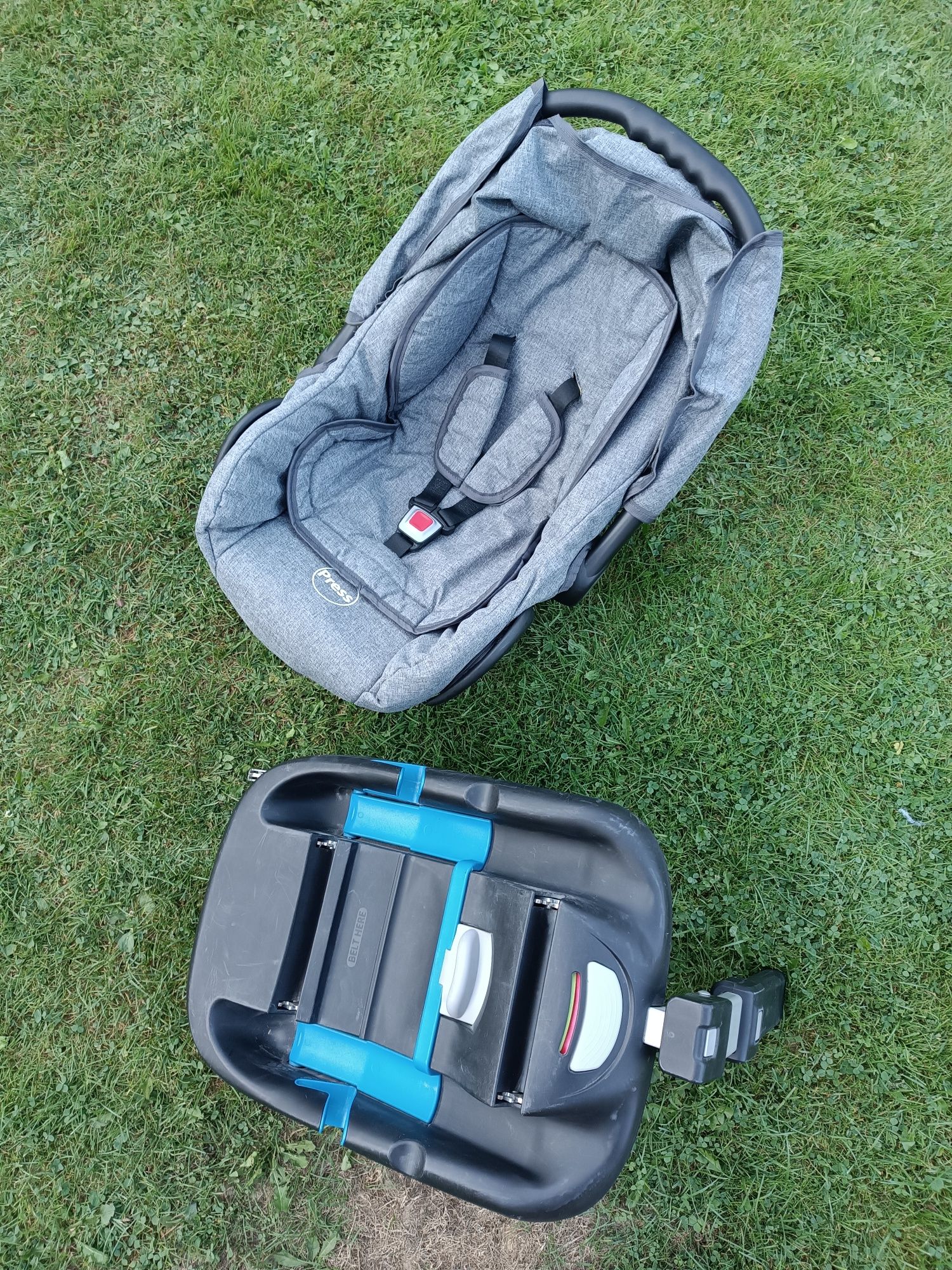 Baza ISOFIX i fotelik