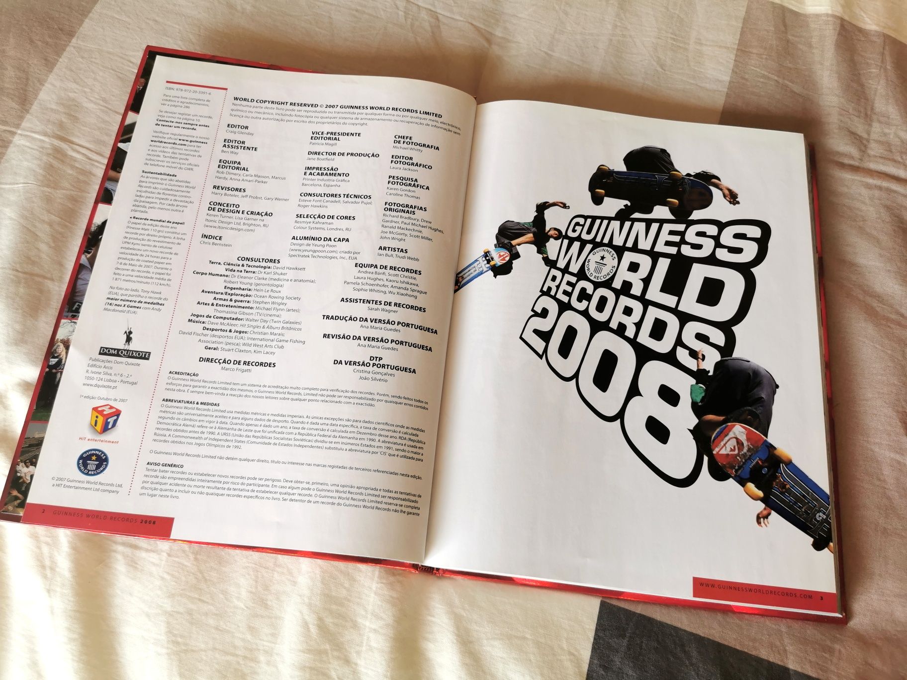 2 livros Guinness World of Records