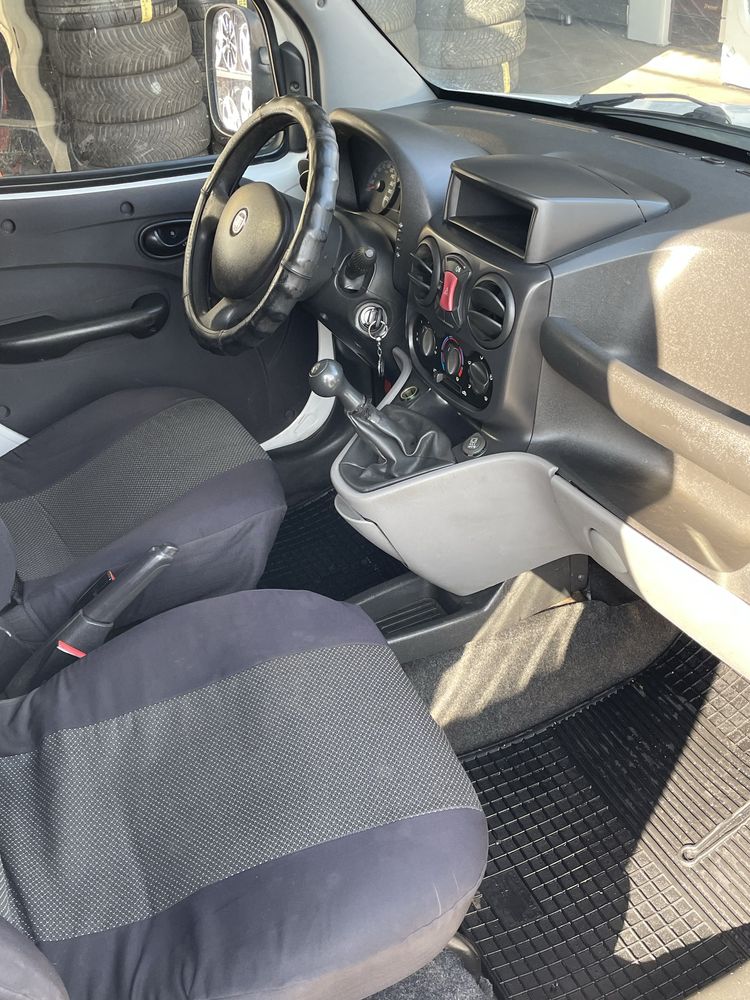 Fiat Doblo MAXY 2009 рік 1.9 TDI