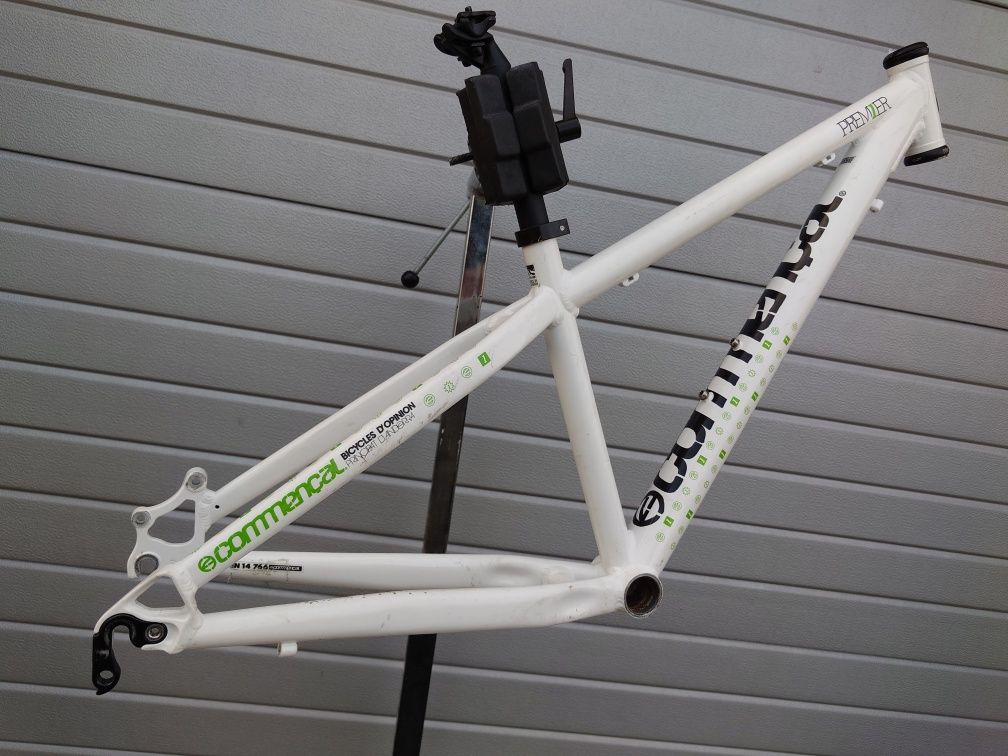 Rama aluminiowa mtb Commencal Premier rozmiar 36cm, pod koła 26 cali