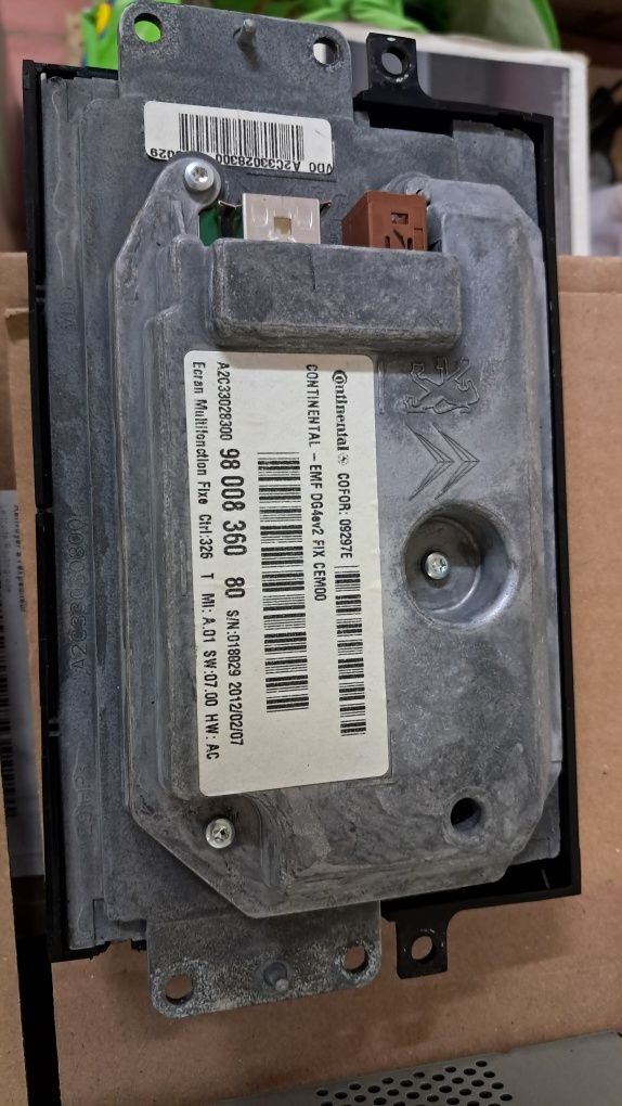 Ecran + leitor cd + moldura Citroen C4