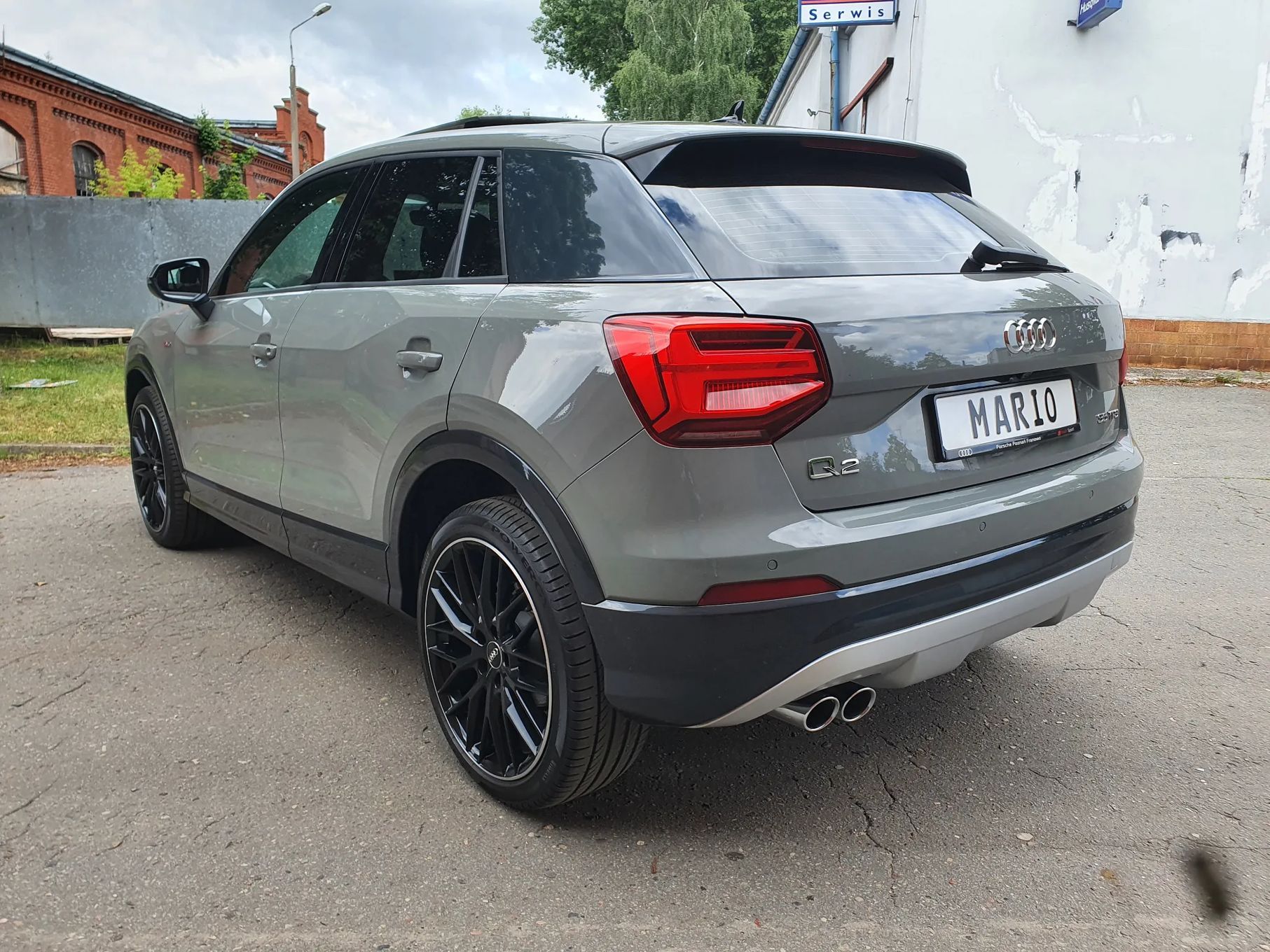 Audi Q2 * S-LINE * Panorama * GetHelp *