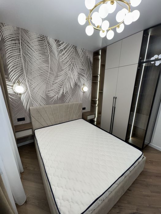 Продаж квартири 60Перлина на Краснова, 2кімнати, балкон