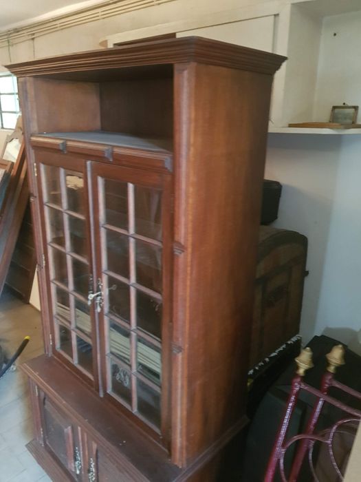 Movel vitrine ou de arrumos em bom estado
