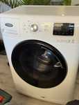 Pralka whirlpool .